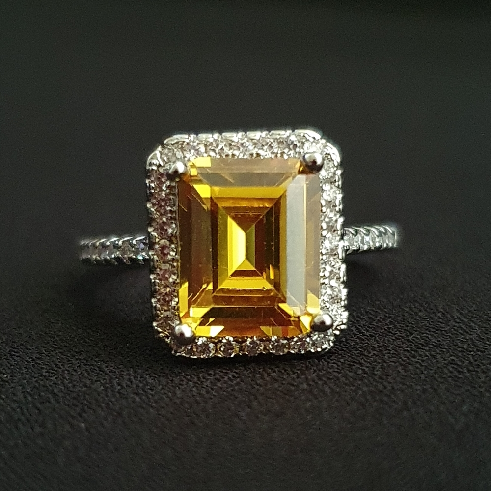 Charm Siver Rectangle Yellow Crystal Ring
